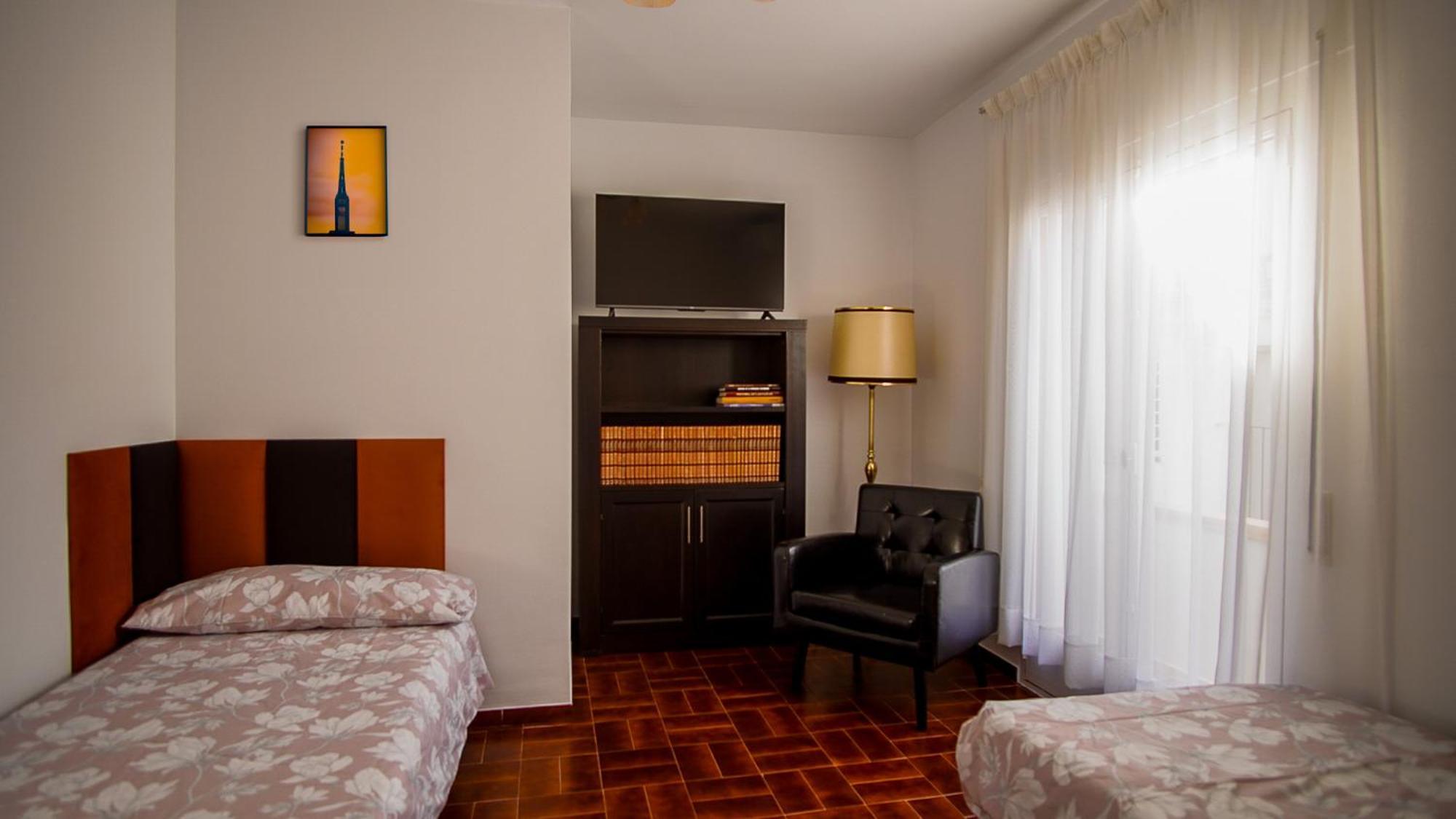 Aparthotel Pego Cc Esterno foto